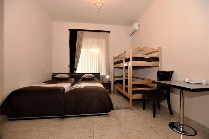 Comfort House Hotel And Tours Erivan Exterior foto