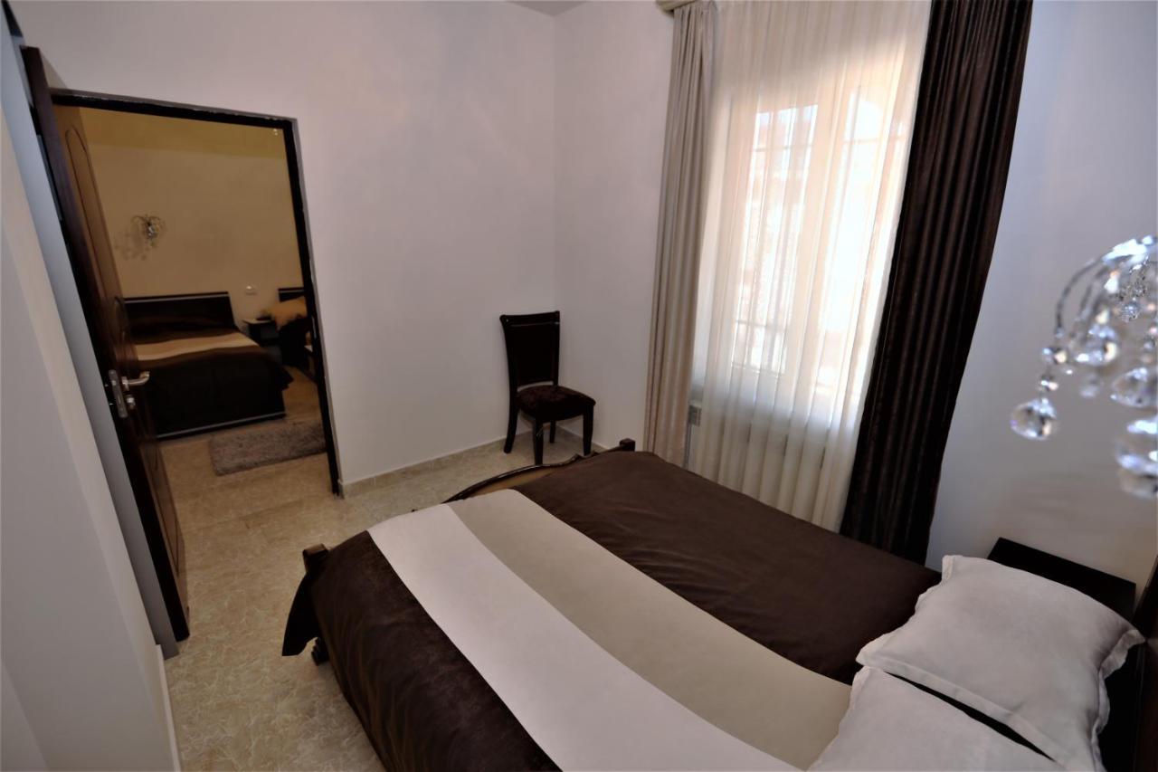 Comfort House Hotel And Tours Erivan Exterior foto