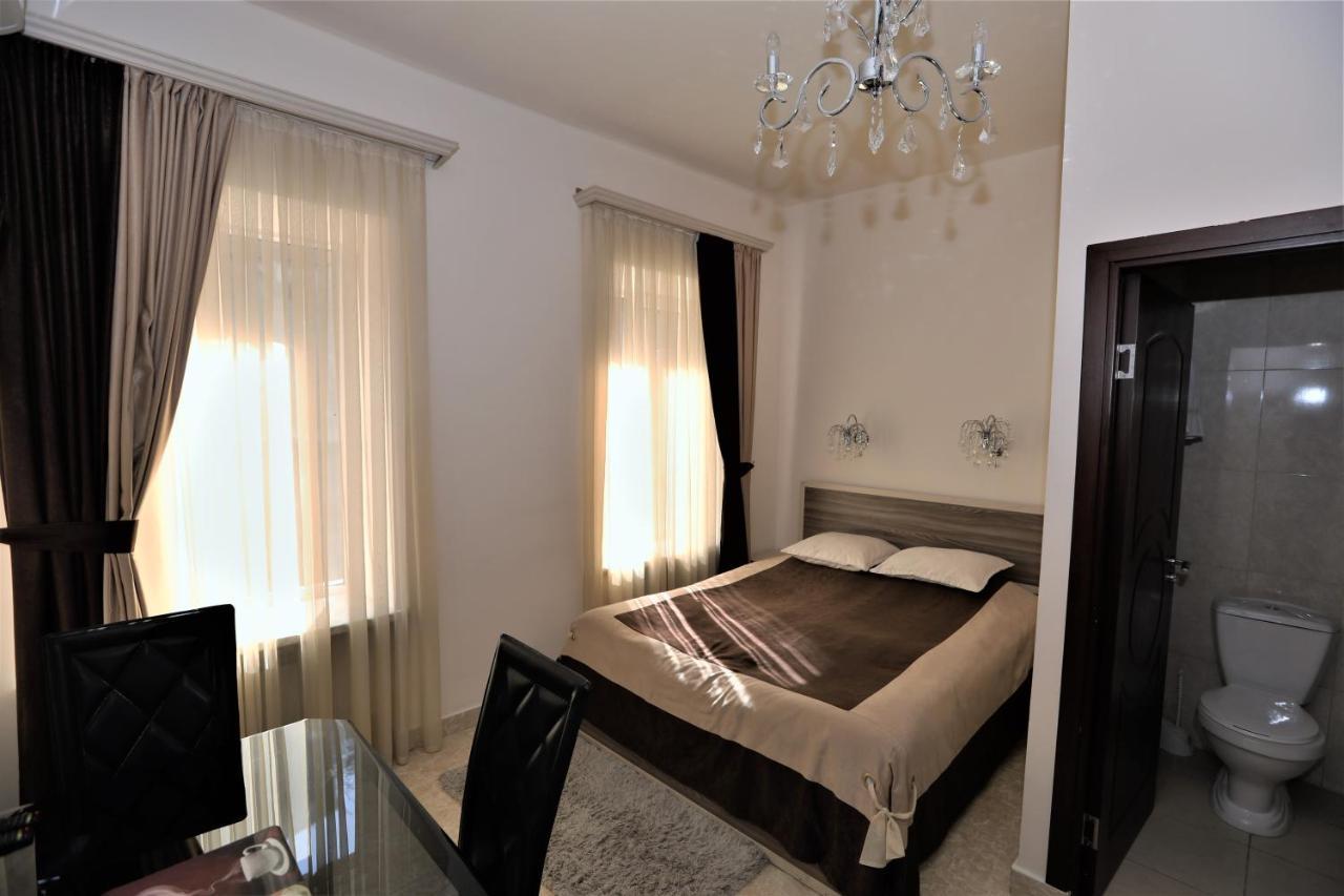 Comfort House Hotel And Tours Erivan Exterior foto