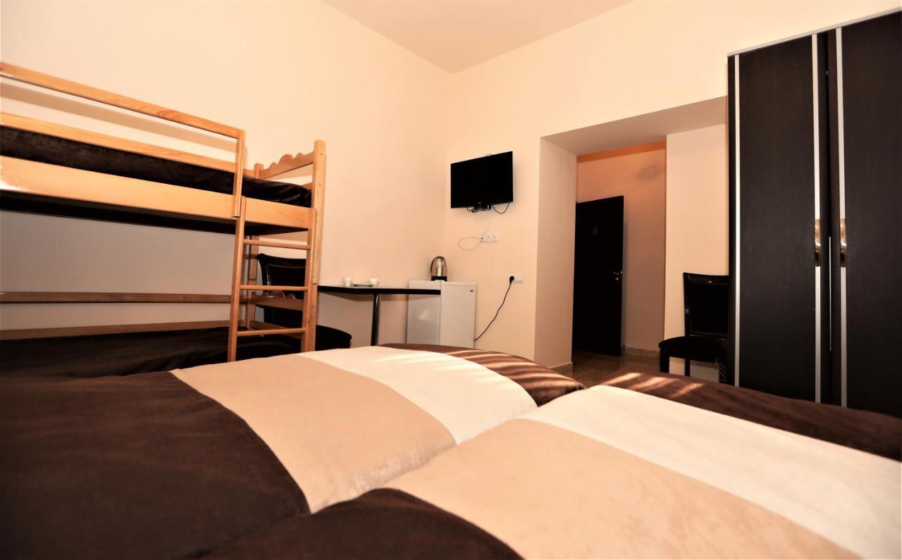 Comfort House Hotel And Tours Erivan Exterior foto