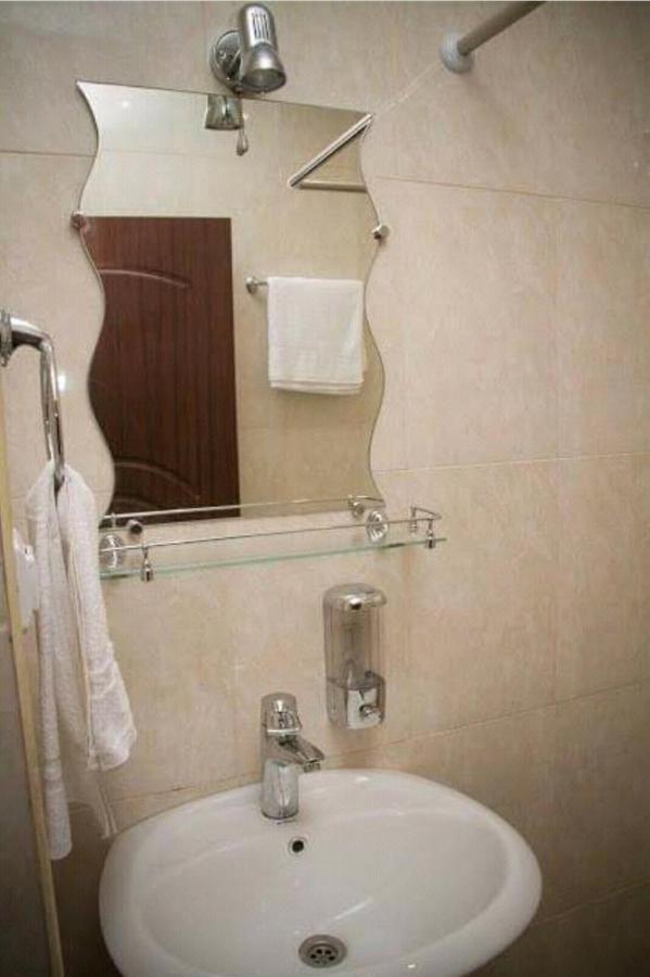 Comfort House Hotel And Tours Erivan Exterior foto