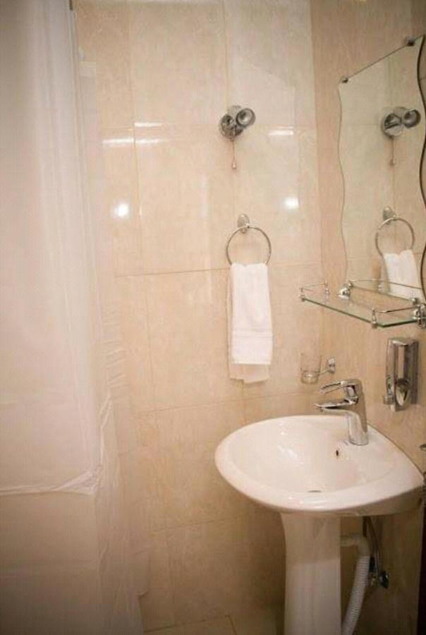 Comfort House Hotel And Tours Erivan Exterior foto